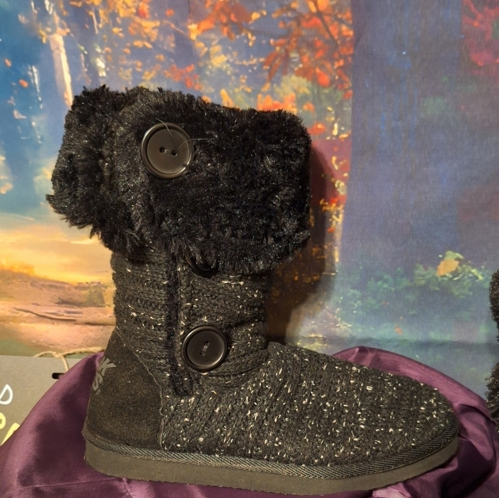Muk Luks black knit boots Sz 6 - Picture 3 of 6